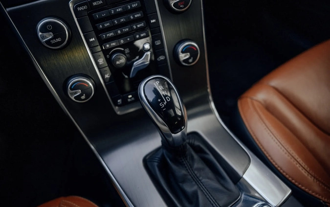 Volvo S60 cena 61300 przebieg: 181307, rok produkcji 2014 z Lublin małe 596